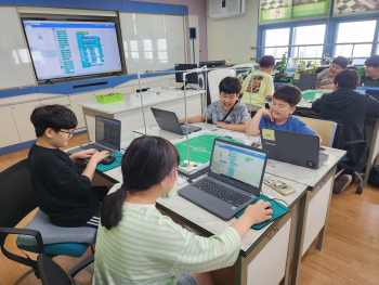20250609(월) 발명동아리(고학년) 햄스터로봇 (1).jpg